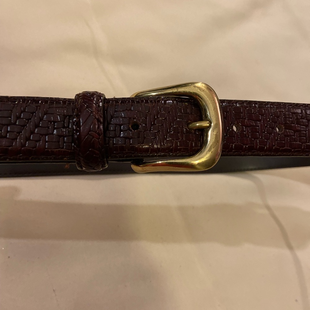 Vintage Brown Genuine Leather Belt with Gold Buckle Men’s 42” - Picture 6 of 15